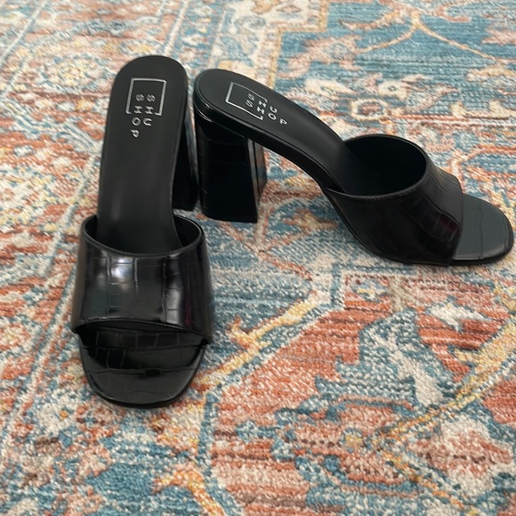 Black Shu Shop heels - Picture 1 of 1